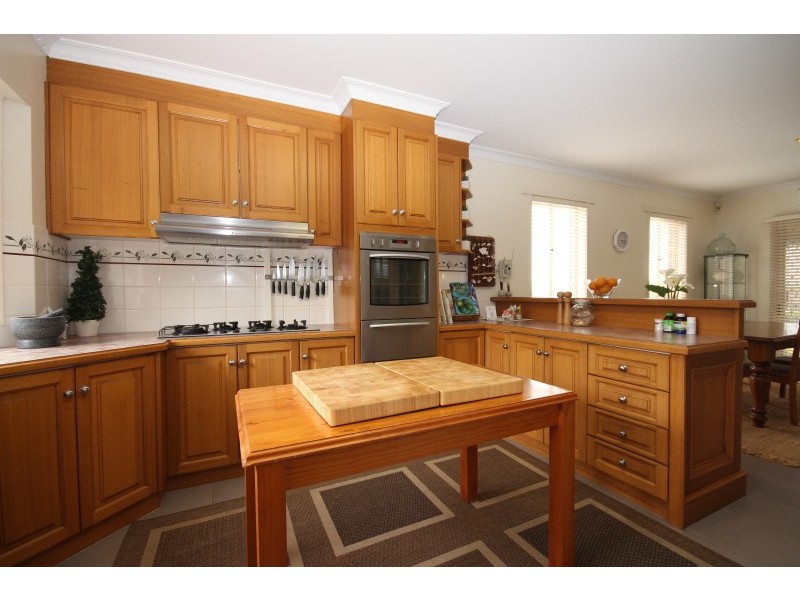 12 Panorama Drive, Black Hill VIC 3350