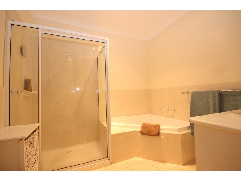 12 Panorama Drive, Black Hill VIC 3350