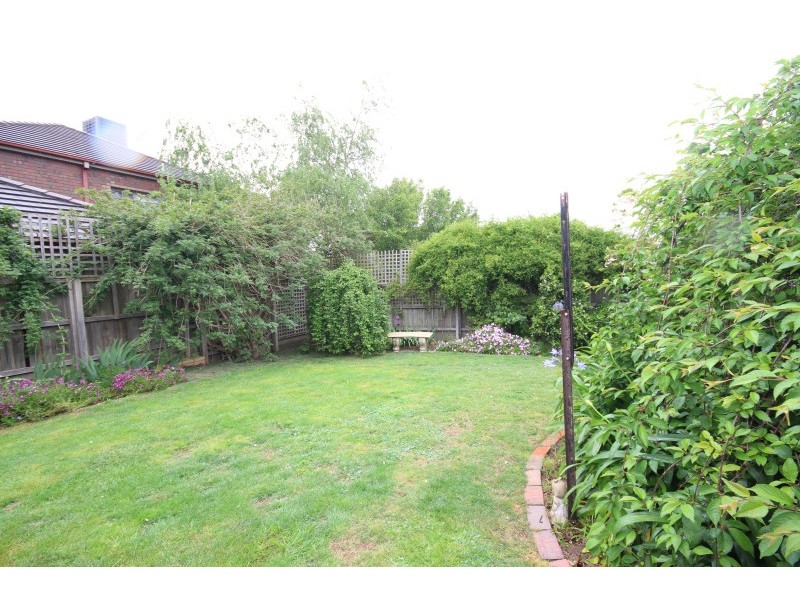 12 Panorama Drive, Black Hill VIC 3350