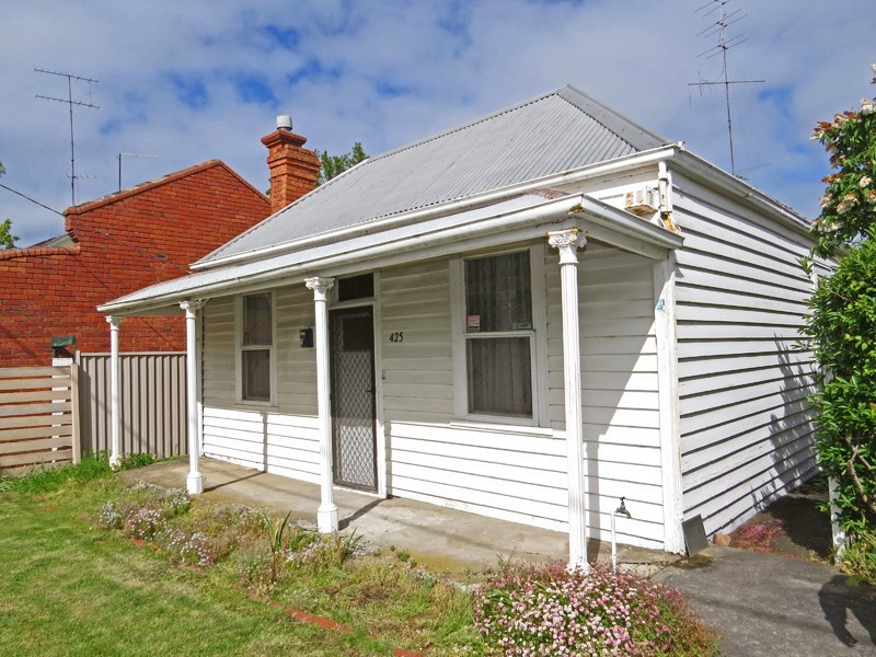 425 Drummond Street North, Lake Wendouree VIC 3350