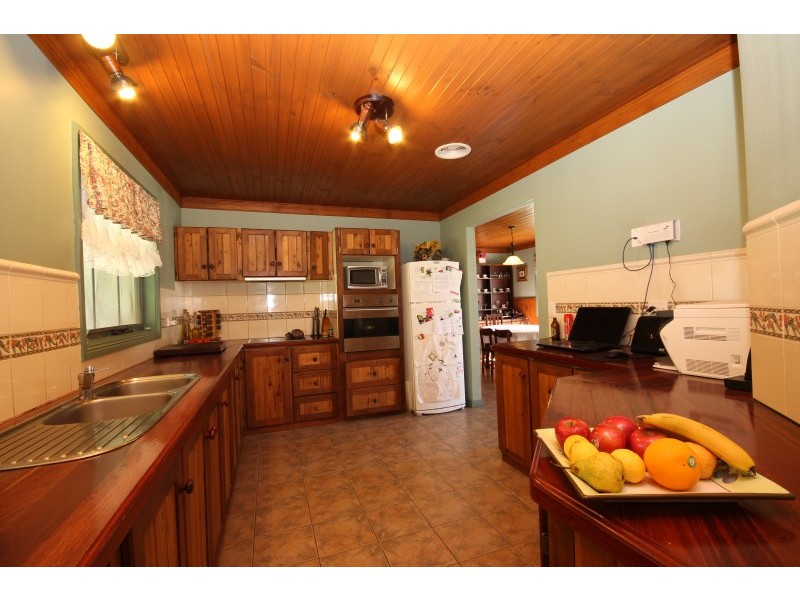 56 Sexton Court, Gordon VIC 3345