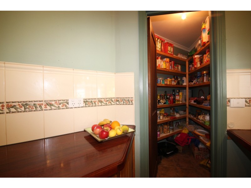 56 Sexton Court, Gordon VIC 3345