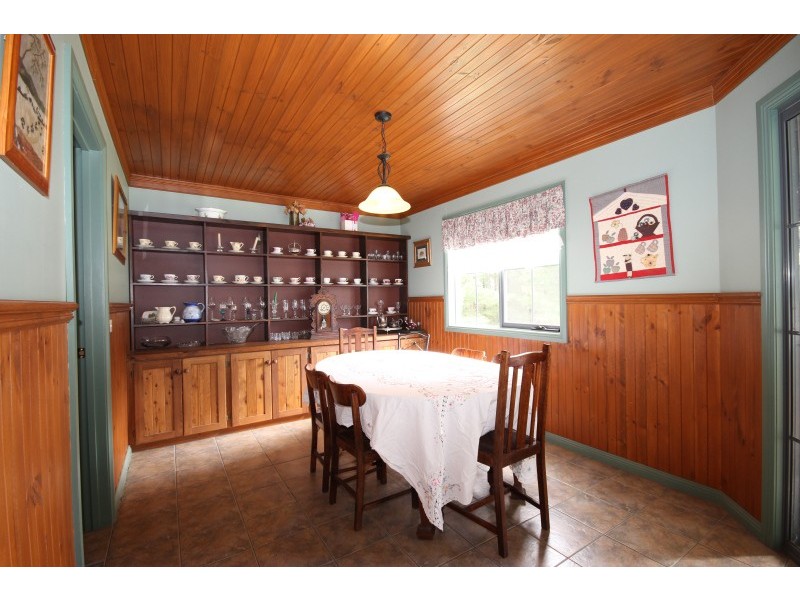 56 Sexton Court, Gordon VIC 3345