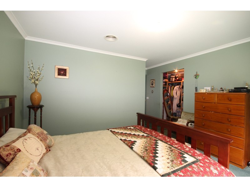 56 Sexton Court, Gordon VIC 3345