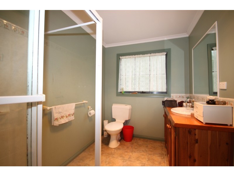 56 Sexton Court, Gordon VIC 3345