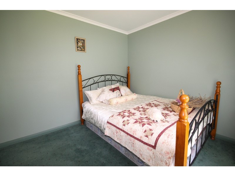 56 Sexton Court, Gordon VIC 3345