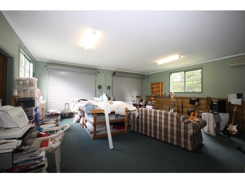 56 Sexton Court, Gordon VIC 3345