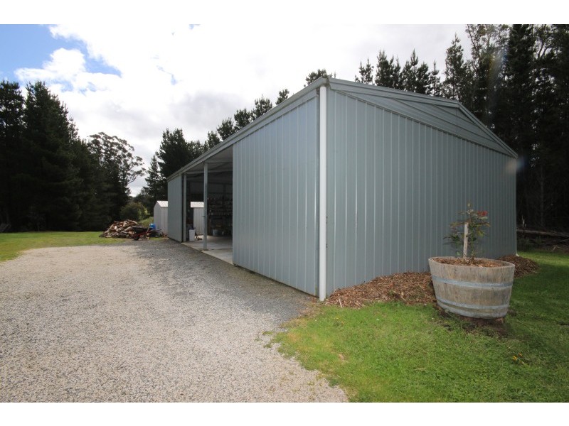 56 Sexton Court, Gordon VIC 3345