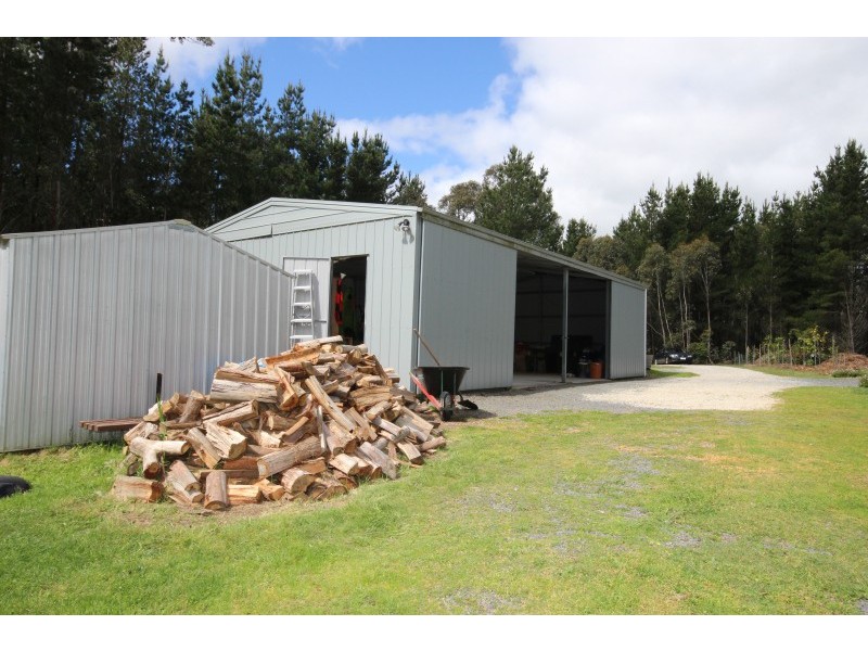 56 Sexton Court, Gordon VIC 3345