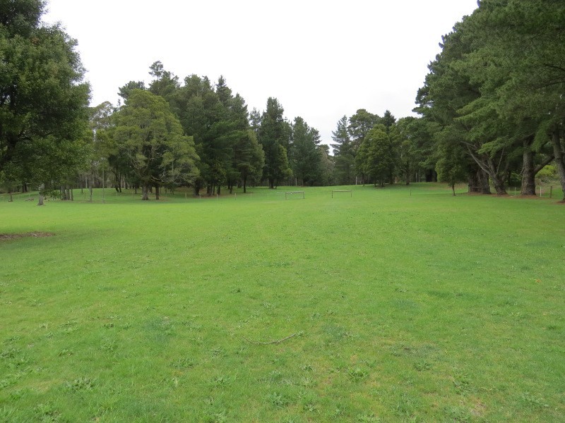 35 Leishmans Lane, Lyonville VIC 3461