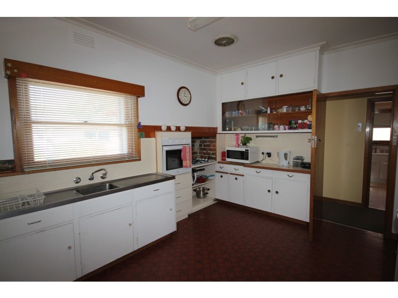 315 Main Road, Golden Point VIC 3350