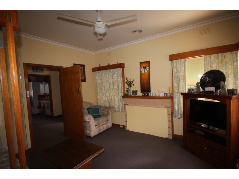 315 Main Road, Golden Point VIC 3350