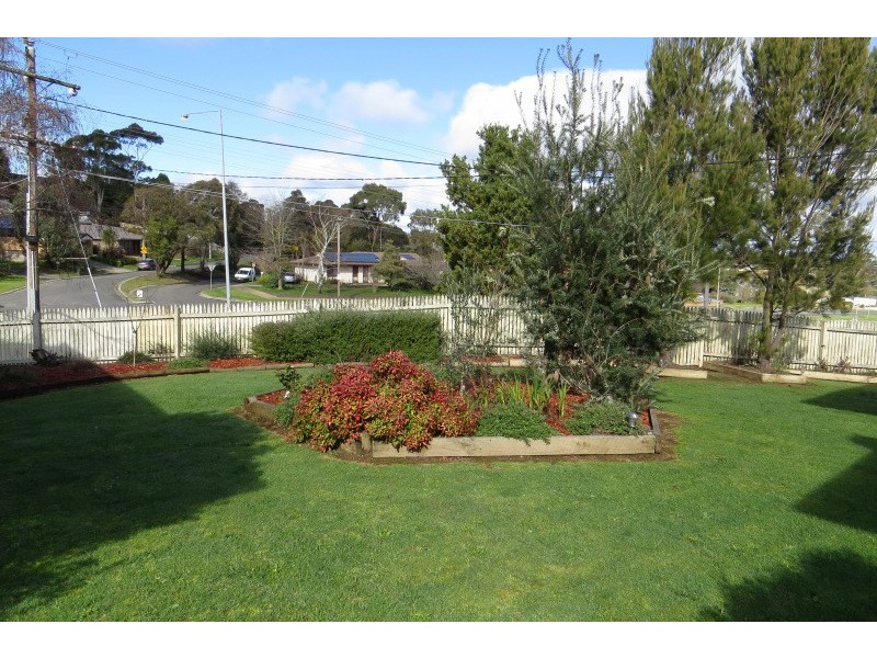 1 Daylesford Road, Brown Hill VIC 3350