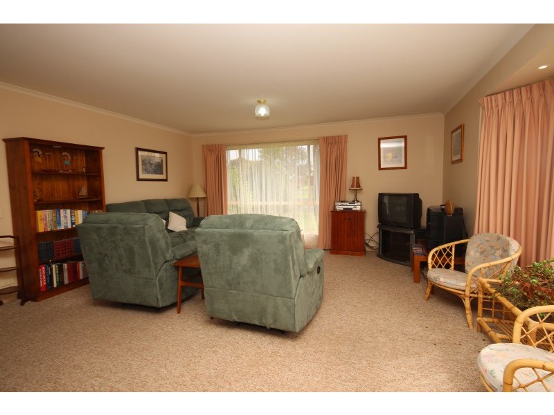 Unit 1, 128 Morgan Street, Sebastopol VIC 3356