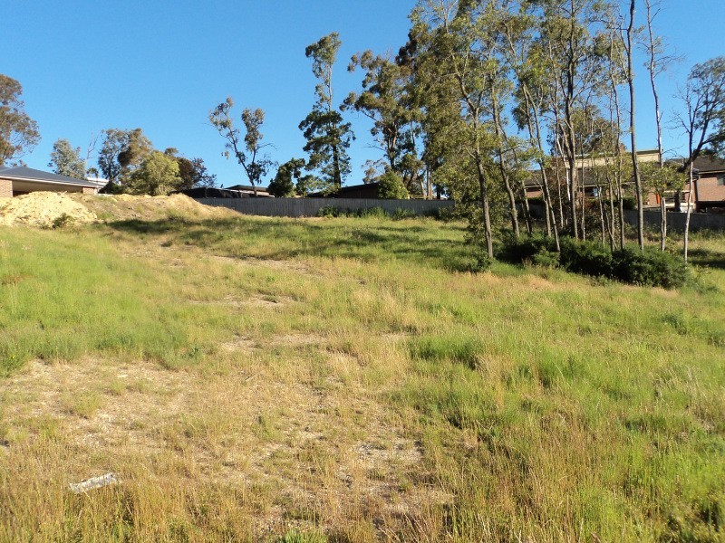 33 Henry Avenue, Mount Clear VIC 3350