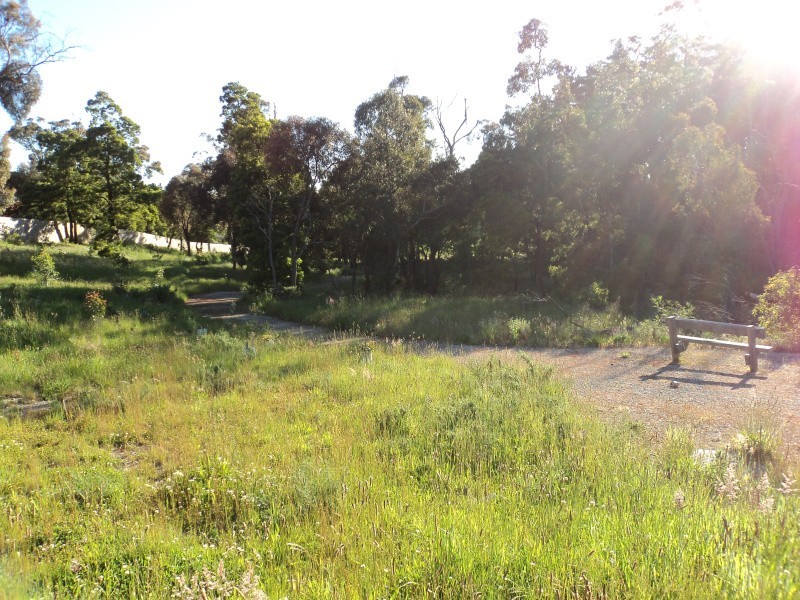 33 Henry Avenue, Mount Clear VIC 3350