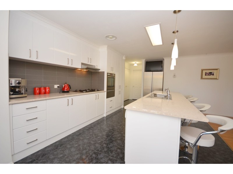 33 Adina Road, Ross Creek VIC 3351