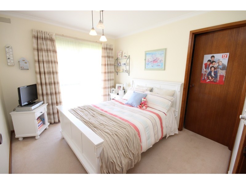 18 Cedric Street, Wendouree VIC 3355