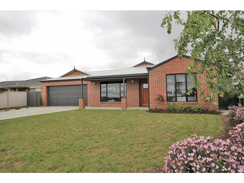 10 Valley View Court, Sebastopol VIC 3356