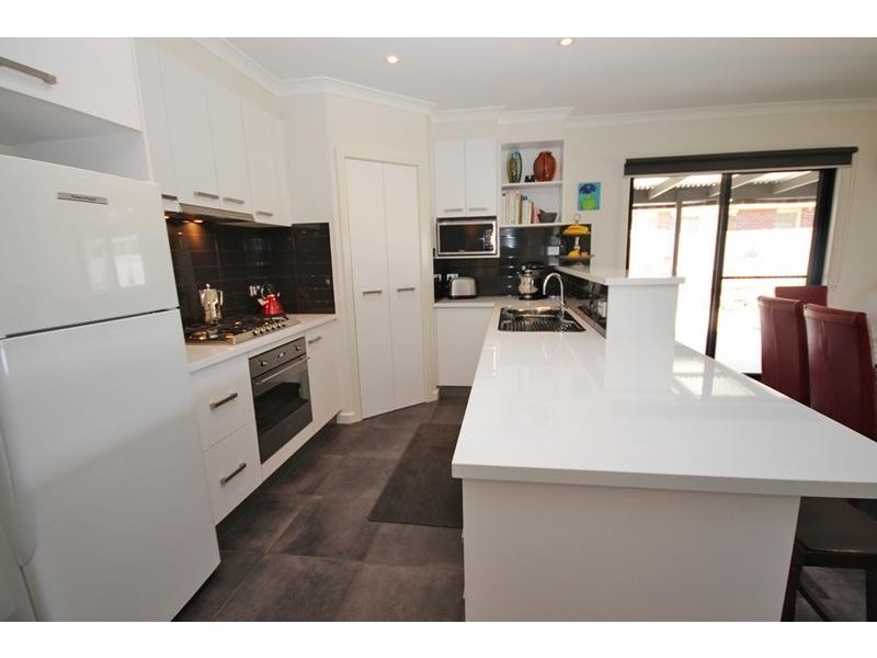 10 Valley View Court, Sebastopol VIC 3356