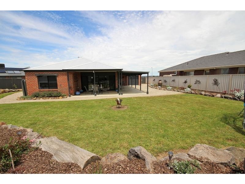 10 Valley View Court, Sebastopol VIC 3356