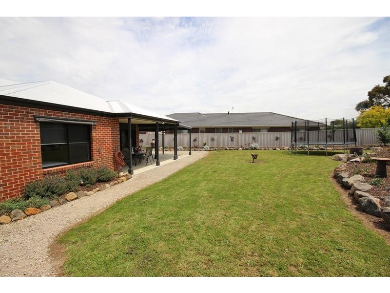 10 Valley View Court, Sebastopol VIC 3356