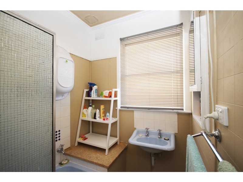 17 Banksia Road, Wendouree VIC 3355