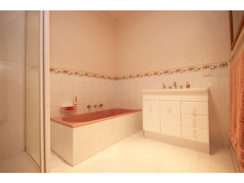 3 Leonard Street, Wendouree VIC 3355