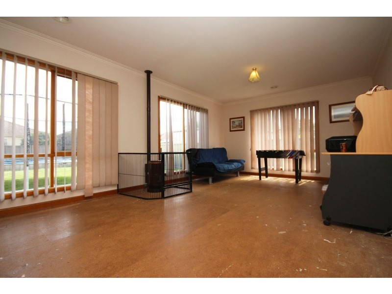 3 Leonard Street, Wendouree VIC 3355