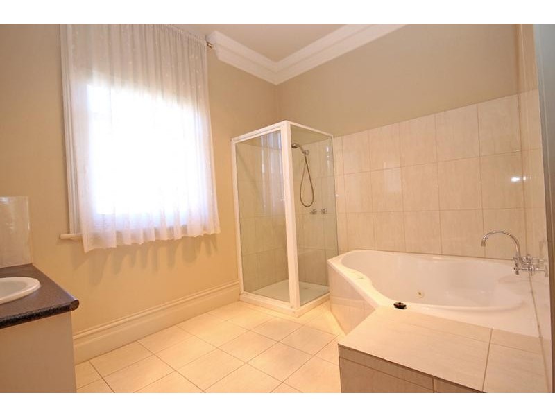 1&2/402 Doveton Street North, Ballarat VIC 3350