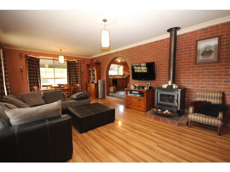 23 Jollys Hill Road, Smythes Creek VIC 3351