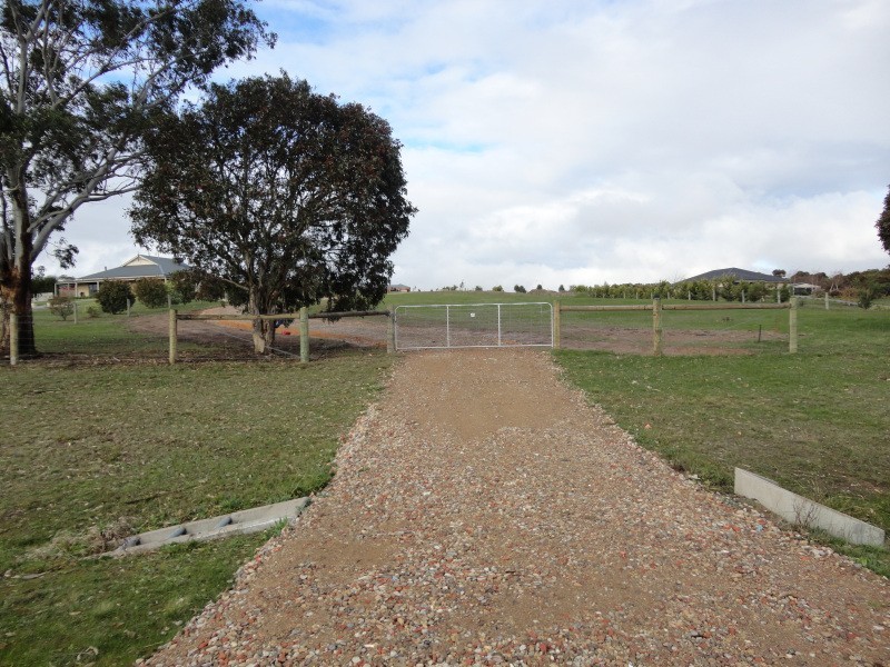 49 Madden Road, Cardigan Village VIC 3352