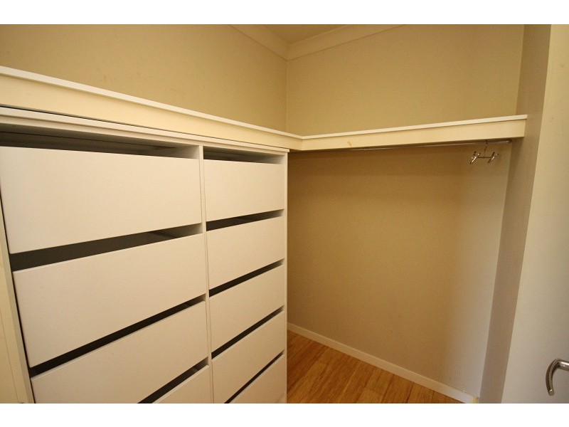 2 Carnaby Way, Canadian VIC 3350