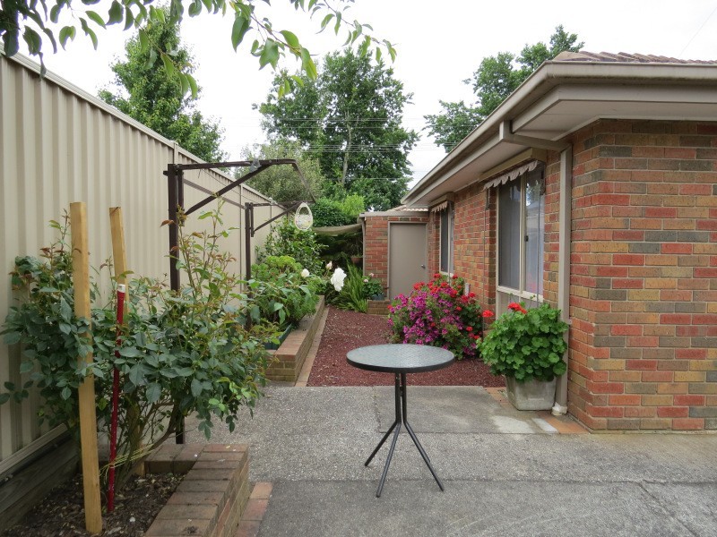 2/507 Bell Street, Redan VIC 3350