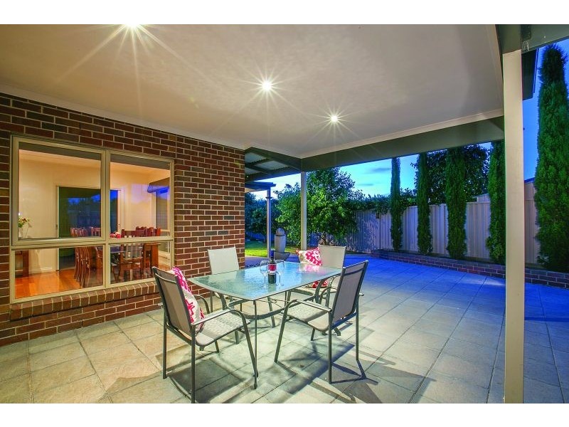 4 Parkmore Place, Invermay Park VIC 3350