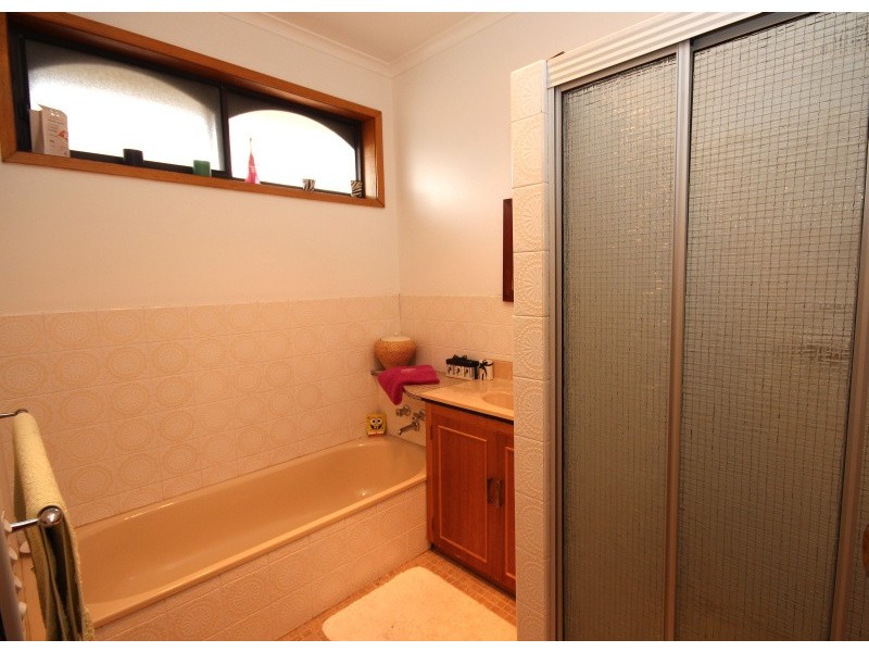 214 Gregory Street, Soldiers Hill VIC 3350