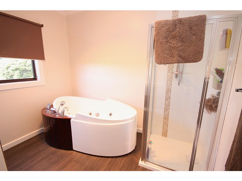 926 Sebastopol- Smythesdale Road, Ross Creek VIC 3351