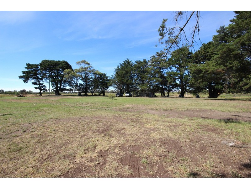 926 Sebastopol- Smythesdale Road, Ross Creek VIC 3351