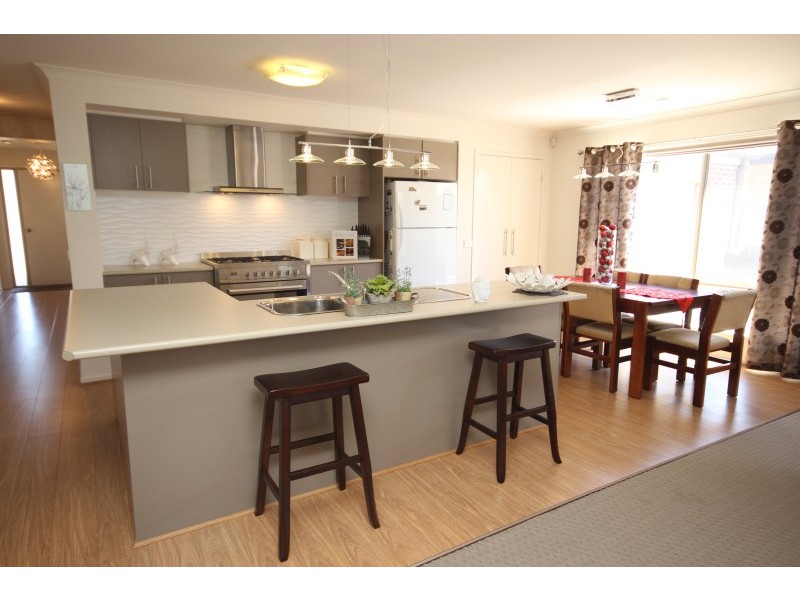 51 Majestic Way, Delacombe VIC 3356