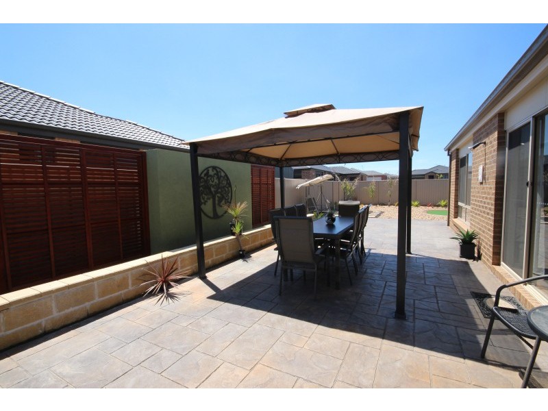 51 Majestic Way, Delacombe VIC 3356