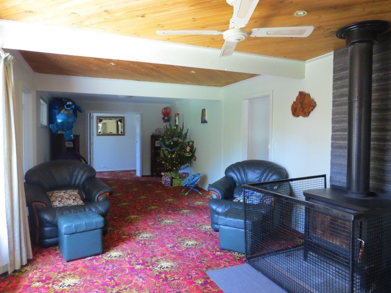 786 Brays Road, Ross Creek VIC 3351