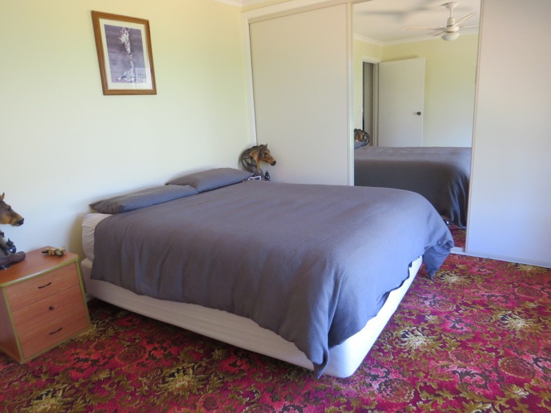 786 Brays Road, Ross Creek VIC 3351