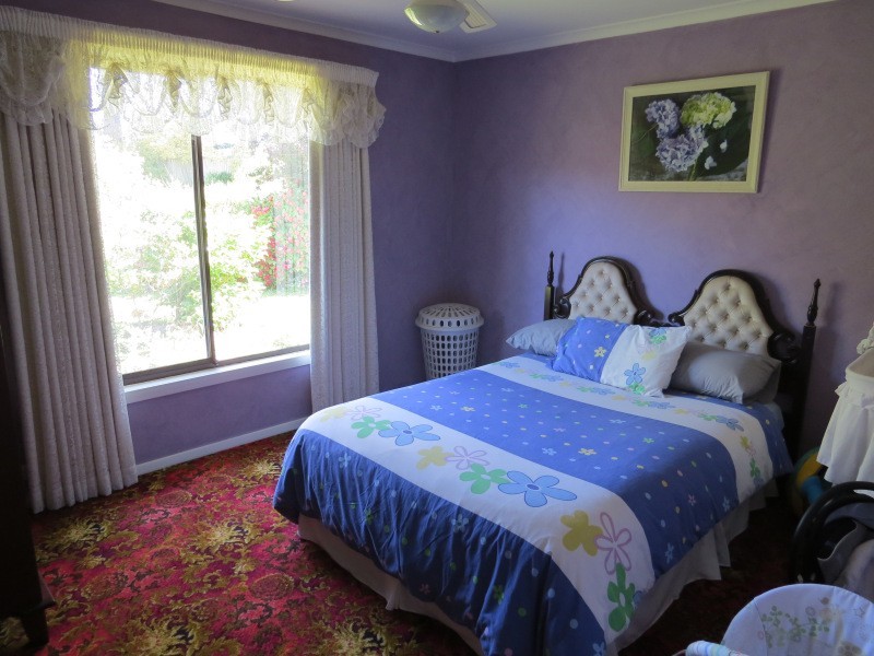 786 Brays Road, Ross Creek VIC 3351