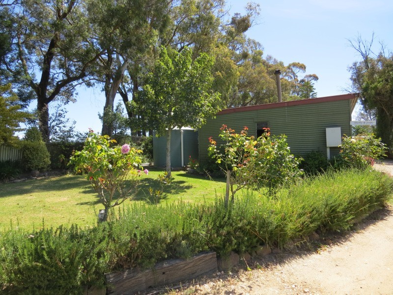 786 Brays Road, Ross Creek VIC 3351