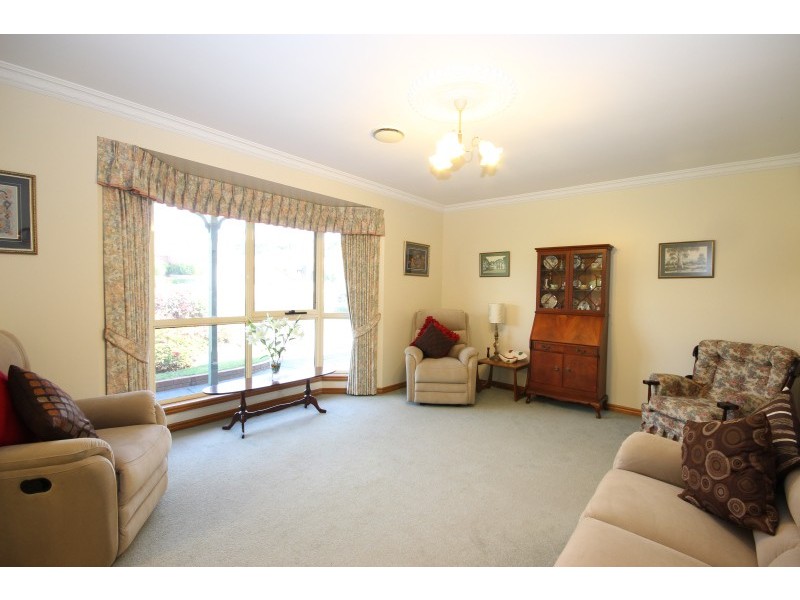 106 Bogong Avenue, Invermay Park VIC 3350