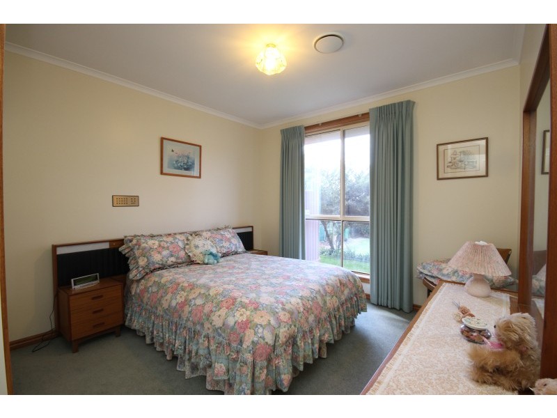 106 Bogong Avenue, Invermay Park VIC 3350