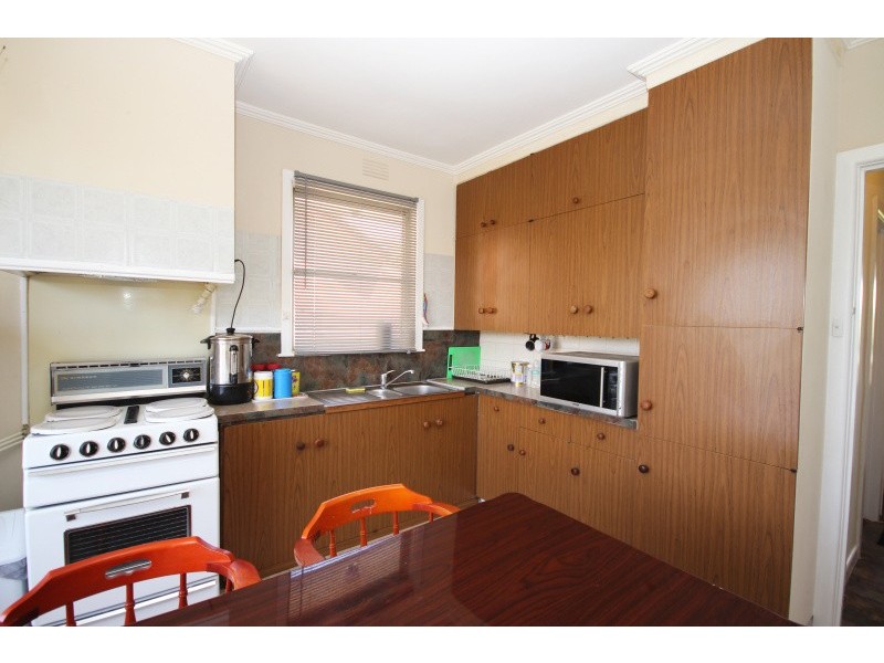 17 Banksia Road, Wendouree VIC 3355