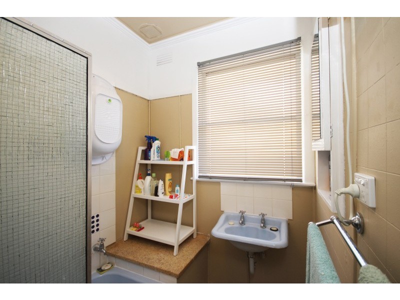 17 Banksia Road, Wendouree VIC 3355