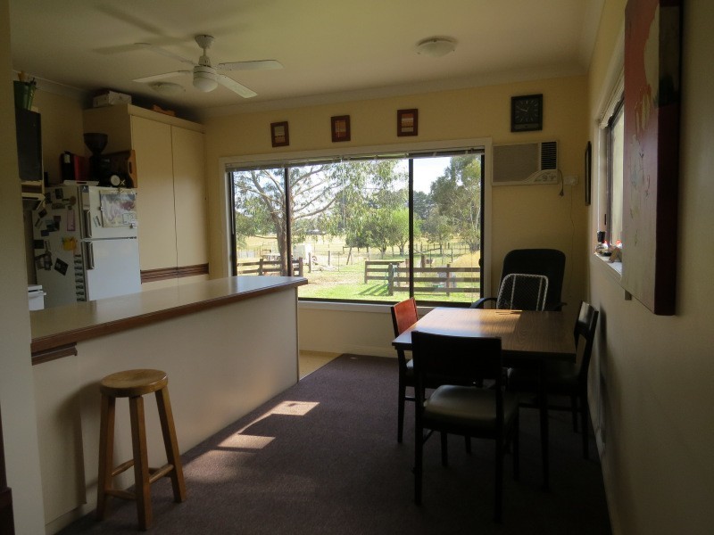 330 State Forest Road, Ross Creek VIC 3351