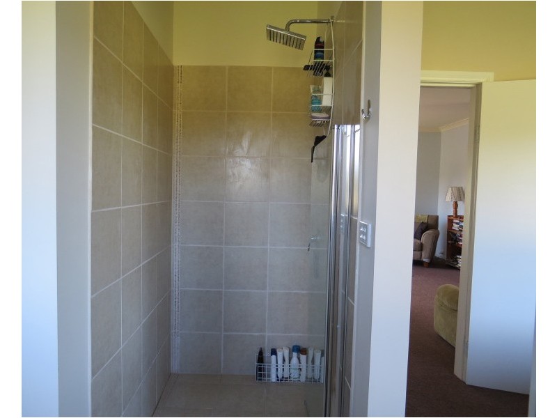 330 State Forest Road, Ross Creek VIC 3351